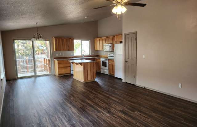 COMING SOON! | Huntington Meadows | La Pine photos photos