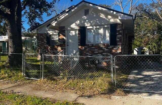 1587 W 19TH Street photos photos