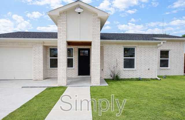 2506 Bliss Street photos photos