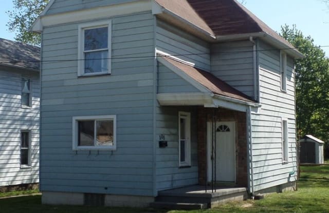 506 Young Street - 506 Young Street, New Castle, PA 16101