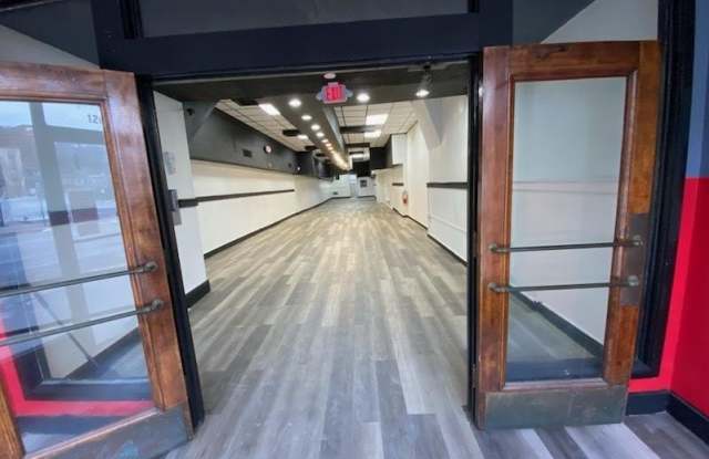 126 E LINCOLN Highway Gallery 2