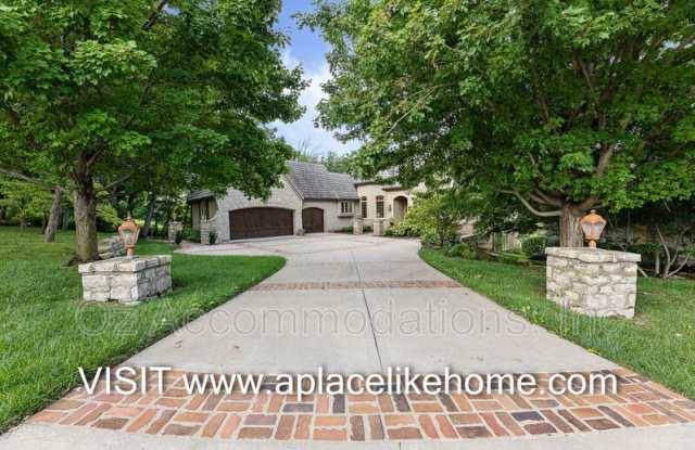 16690 Country Club Ct Gallery 1