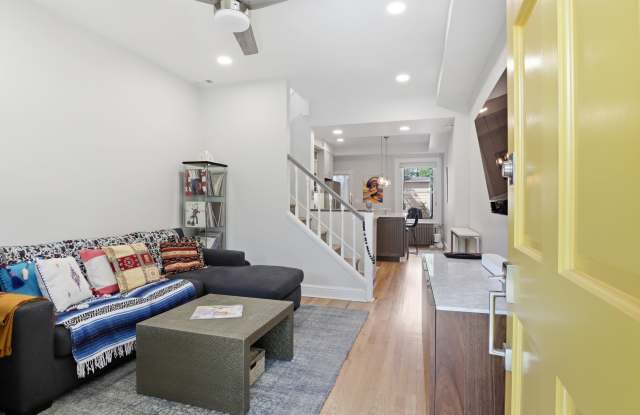 1526 D Street Southeast - 1 Gallery 3