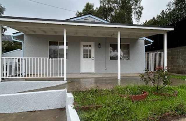 Beautiful Newly Renovated 1 Bedroom/1 Bathroom House photos photos Beautiful Newly Renovated 1 Bedroom/1 Bathroom House photos photos