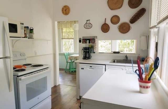 276 Cottage Walk Gallery 3