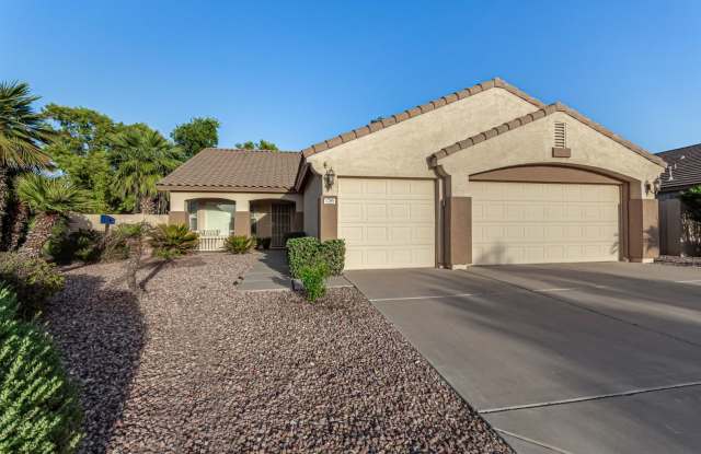 3-bedroom plus bonus room with 3-car garage on large lot photos photos