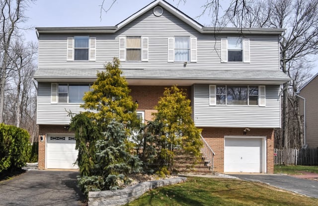 20 Dortmunder Drive - 20 Dortmunder Drive, Monmouth County, NJ 07726