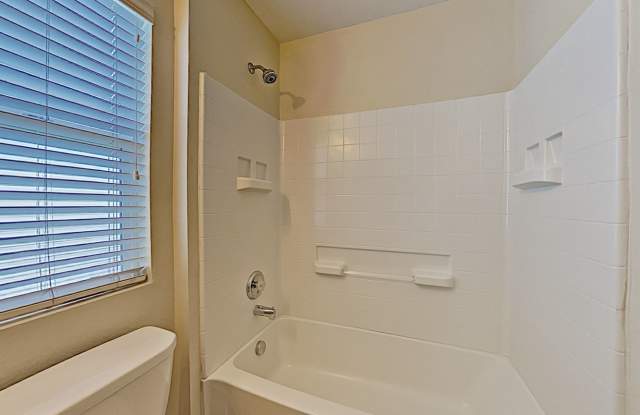 18624 E 45th Pl Gallery 3