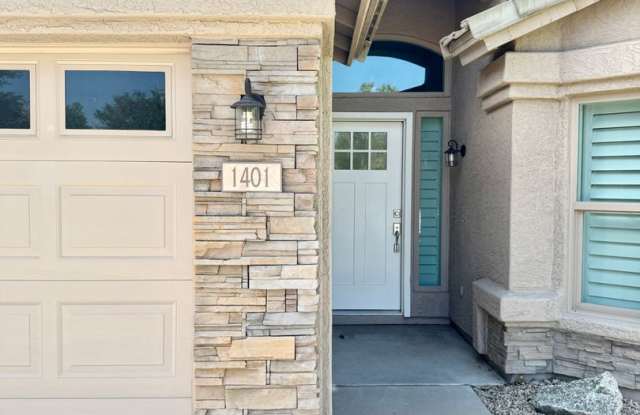 Gorgeous 3 Bedroom Furnished Home on Water! Spectacular Views! Gallery 4