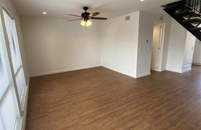 21292 Greenspray Lane Gallery 2