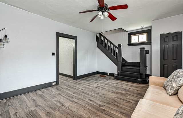 1326 Walters Ave Gallery 3
