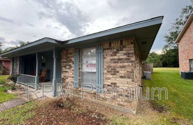 1114 Willow Creek Dr. Gallery 1