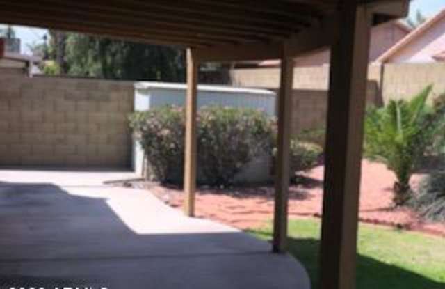 3610 E WINDMERE Drive Gallery 2