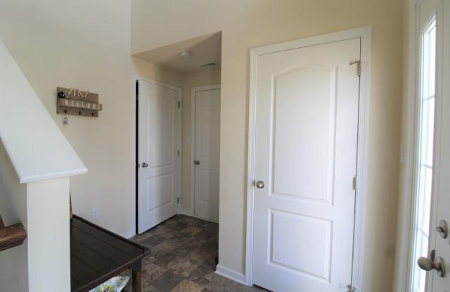111 Summers Ridge Road Gallery 3
