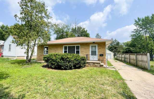 3 Bedroom House for Rent! - 144 South Franklin Avenue, Ames, IA 50014 3 Bedroom House for Rent! - 144 South Franklin Avenue, Ames, IA 50014