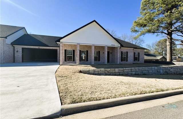 2718  S 58th  ST - 2718 South 58th Street, Fort Smith, AR 72903