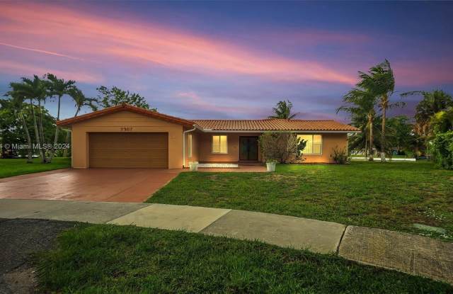 7357 Sabal Dr - 7357 Sabal Drive, Miami Lakes, FL 33014 7357 Sabal Dr - 7357 Sabal Drive, Miami Lakes, FL 33014