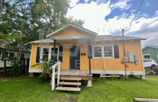 2 Bedroom Home in Freetown! - 327 Stewart Street, Lafayette, LA 70501 2 Bedroom Home in Freetown! - 327 Stewart Street, Lafayette, LA 70501