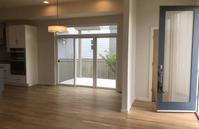 612 W Grange Ct Gallery 3
