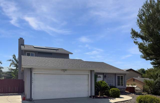 Stunning 4B/2.5Ba House w/ Two Fireplaces, Large Yard, and Attached Garage! photos photos