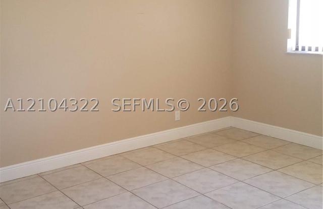 8120 Geneva Ct Gallery 4