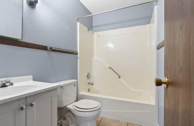 Clean two bedroom apartment photos photos
