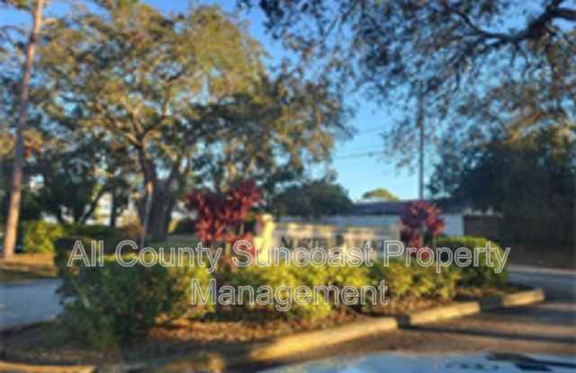 529 Curlew Place E photos photos