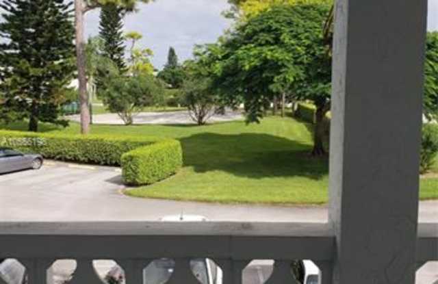 2915 SW 15  #201 Gallery 2