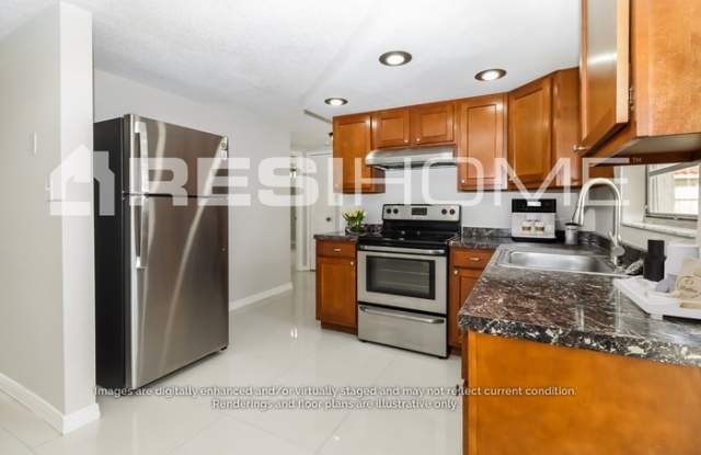 7310 Potomac Drive Gallery 2