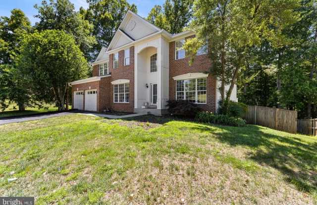 9201 GOLF Court Gallery 2