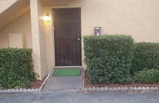 4450 40TH AVENUE N - 4450 40th Avenue North, St. Petersburg, FL 33714