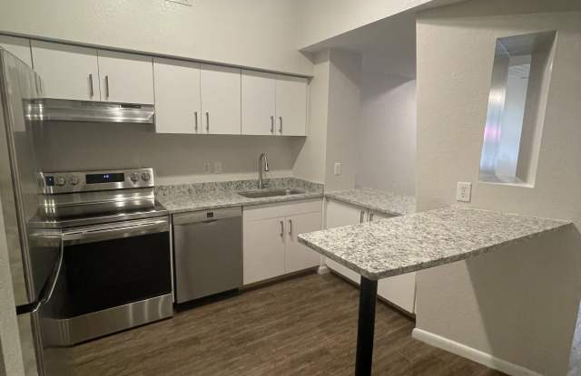 2411 W Horatio St - 2411 West Horatio Street, Tampa, FL 33609