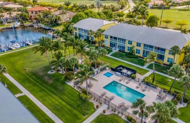 Waterfront 3 bedroom condo with optional boat slip Punta Gorda FL photos photos