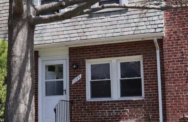 1049 N MONROE STREET photos photos
