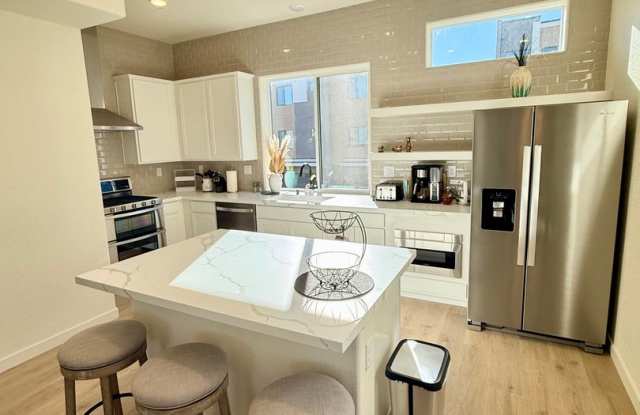 Elegant Riverside Escape — New Townhome Steps from the Truckee River photos photos