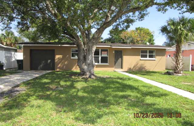 715 Essex Road - 715 Essex Road, Daytona Beach, FL 32114