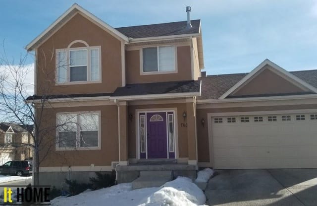 West Jordan Home - 7604 S Calendula Ln, West Jordan, UT 84081