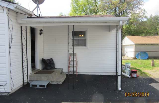 Beautiful, newly renovated 3 bedroom / 1 bath house Gallery 4
