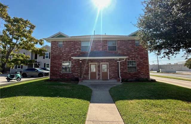 300 Ash Street - B - 300 Ash Street, College Station, TX 77840