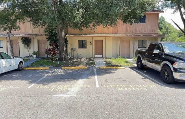 Newly renovated 2 bedroom Townhouse for Rent near Dale Mabry and Waters! photos photos