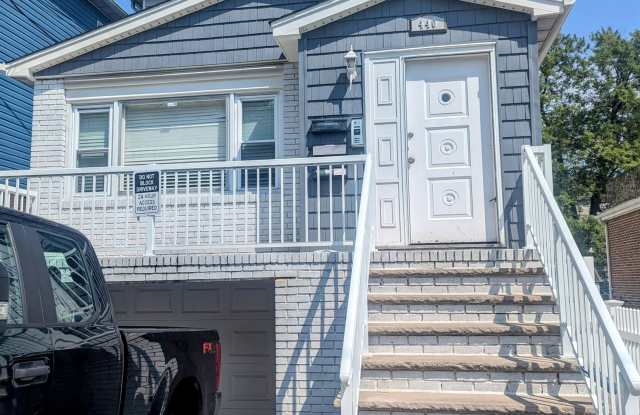 440 NEW YORK AVE photos photos