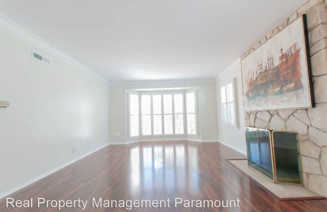 5715 Bowesfield street Gallery 2