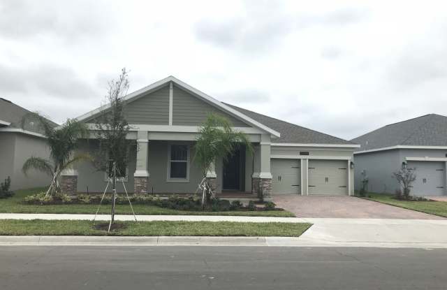 Large 4/3 Lake Front Executive Home with 3 Car Garage photos photos