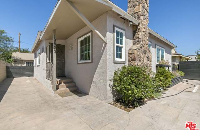 10823 Cantara St photos photos