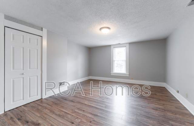 1603 Woodlawn Avenue - B Gallery 2