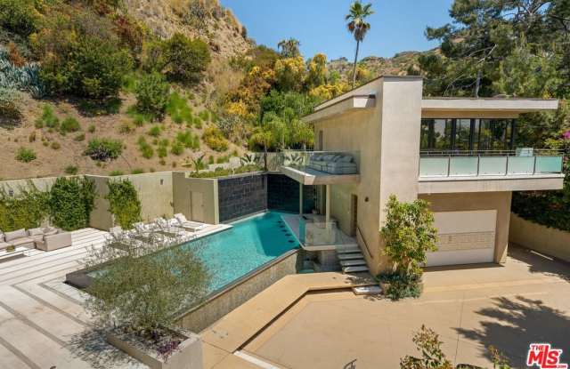 7801 Hillside Ave photos photos