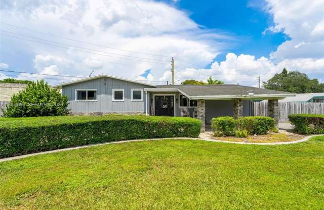 9091 SW 49th Street photos photos