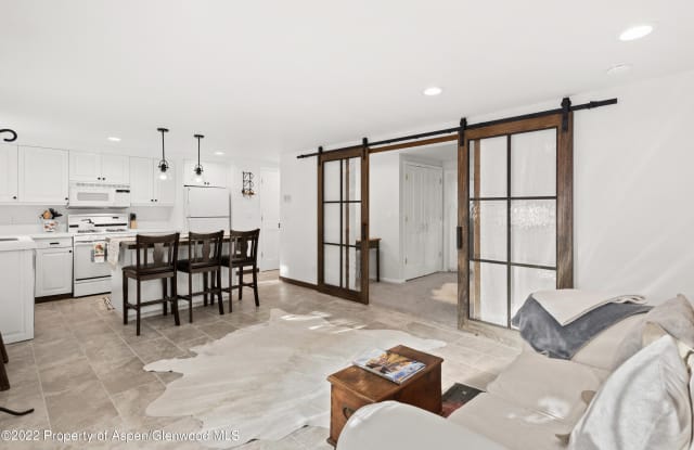 950 E Durant Avenue photos photos