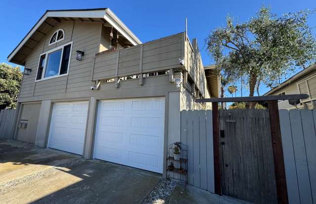 Coastal Living in Ventura Keys – 2 Bed, 2 Bath Downstairs Duplex with Backyard Retreat photos photos