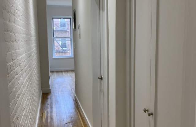 324 East 77th Street Gallery 3